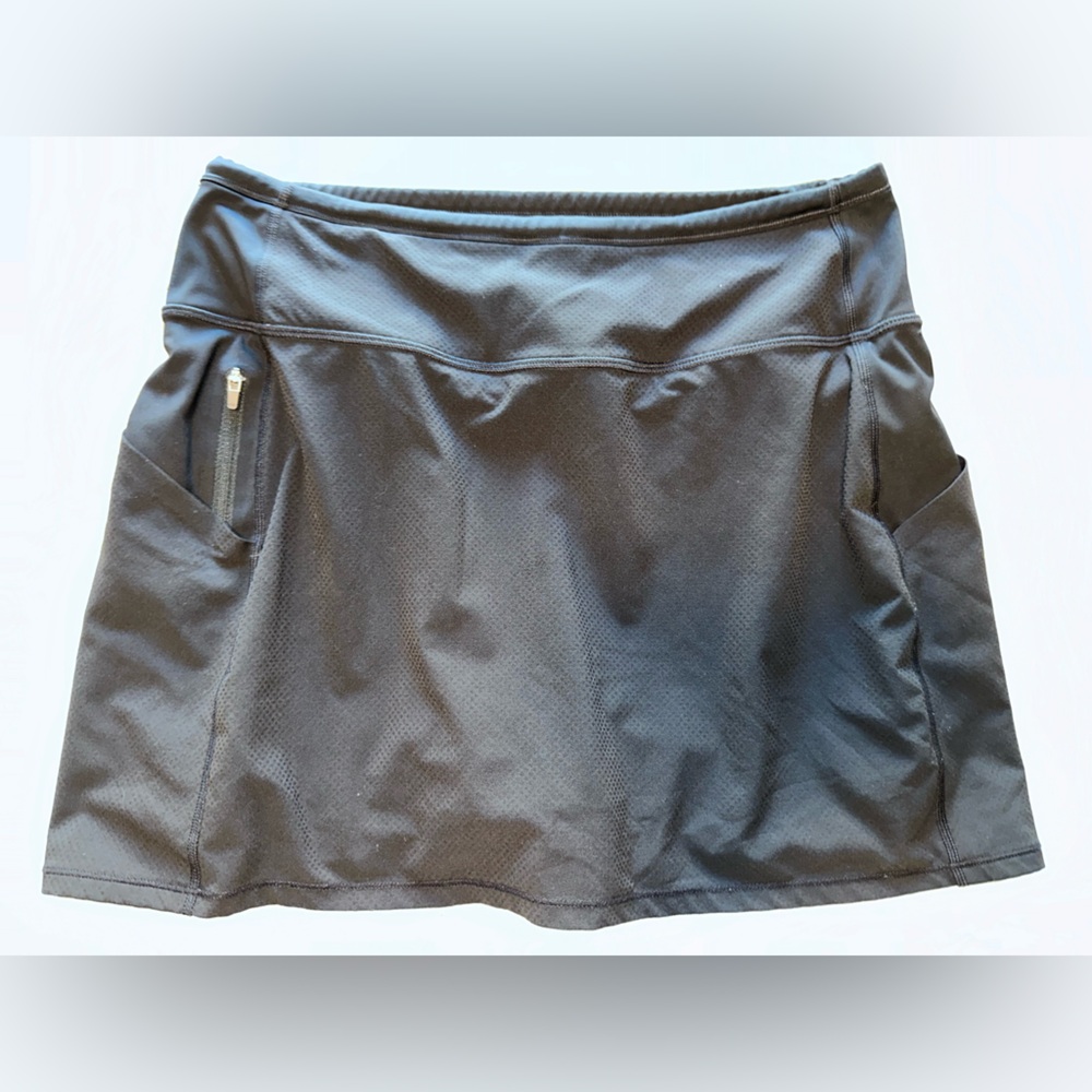 Athleta Action Skort in Dobby 14.5 Size Small